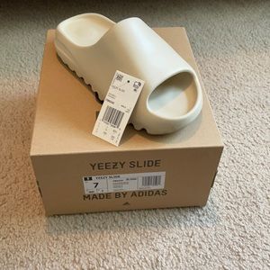 Yeezy Slides